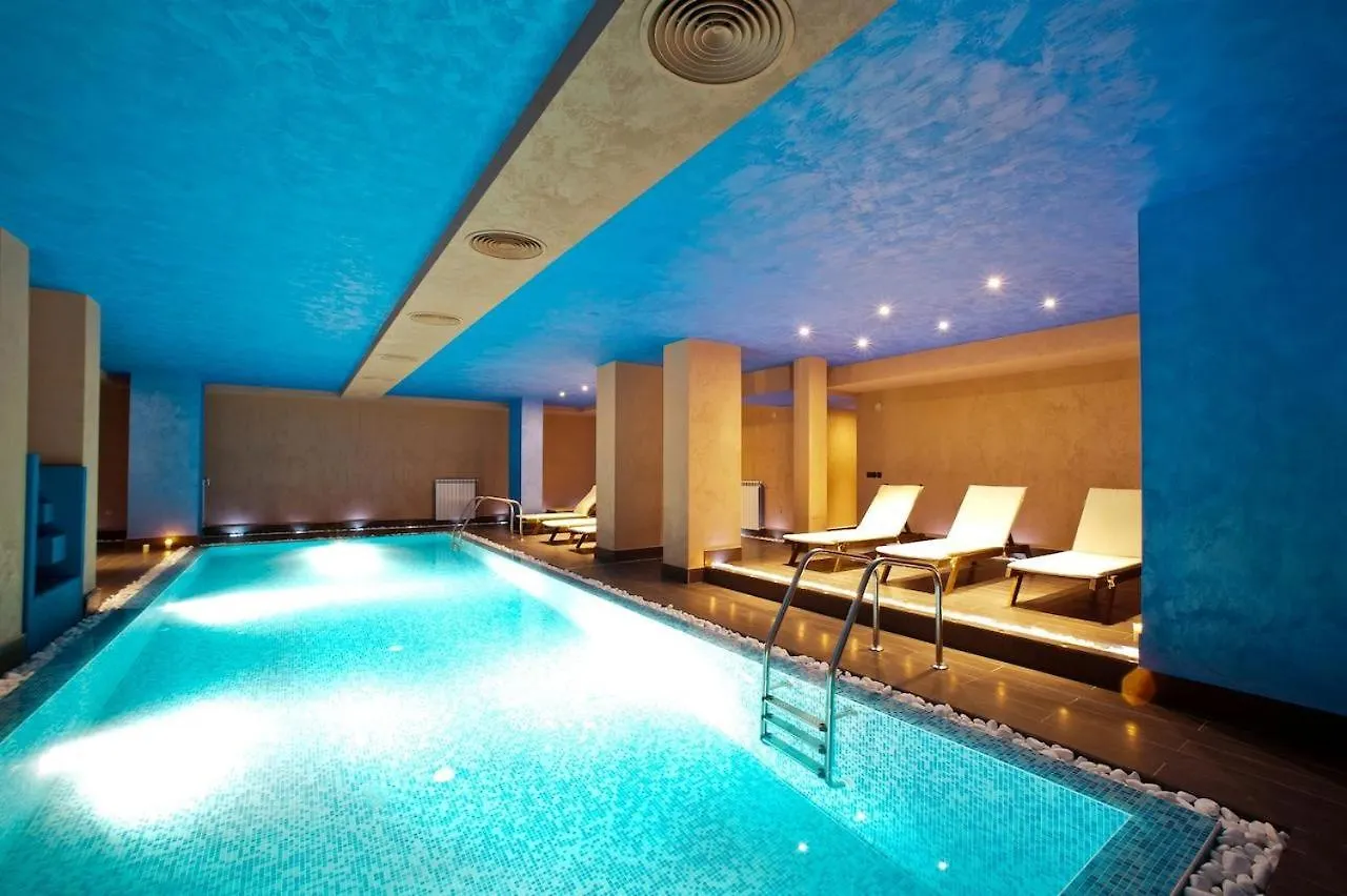 Ski Retreat Spa Pool And Mountain Views 班斯科 保加利亚